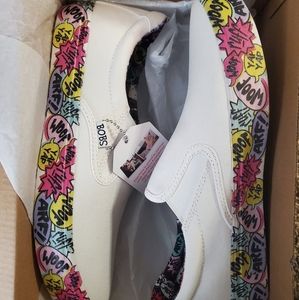 Comic book shoes